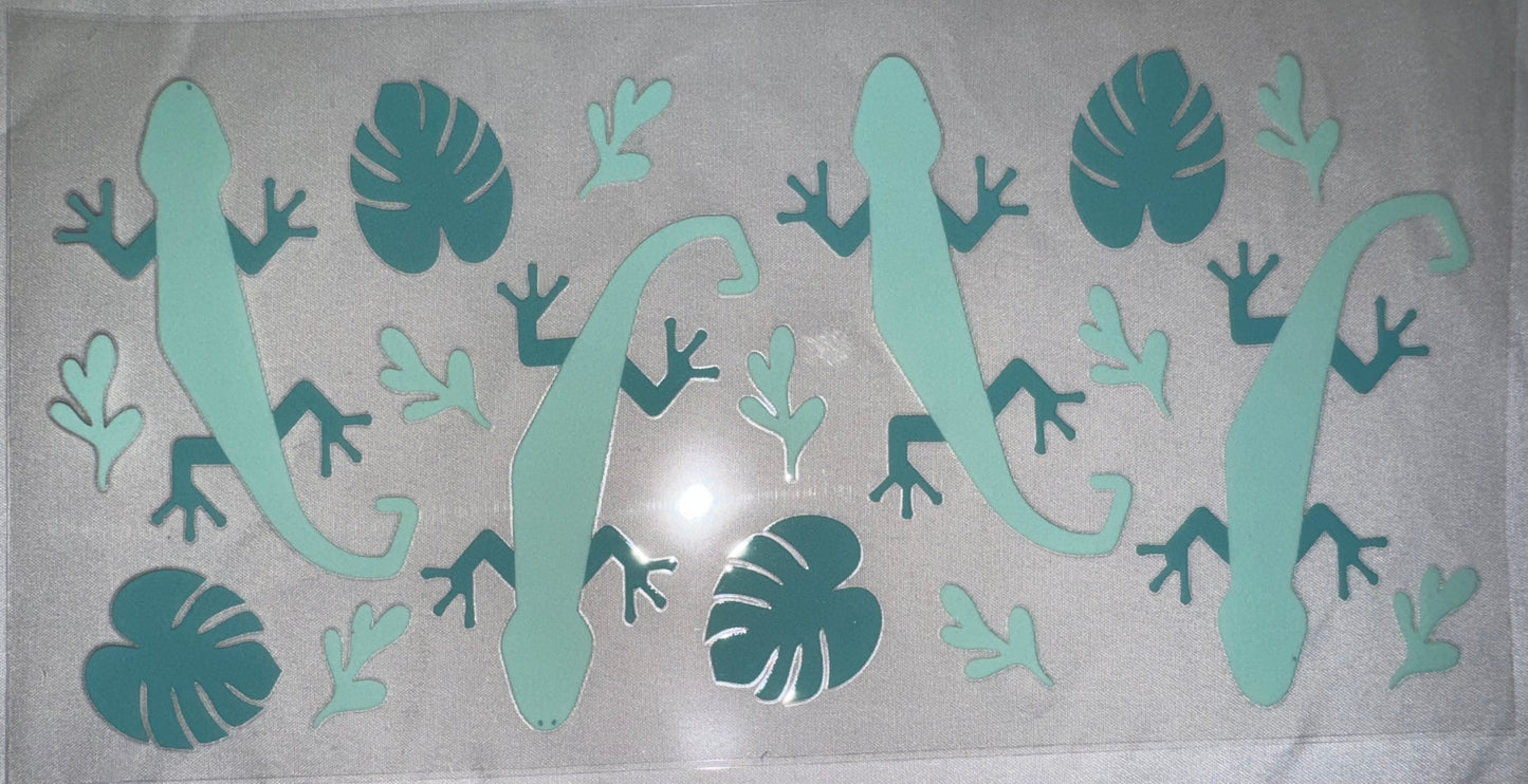 Lizard w/ Leafs Decal